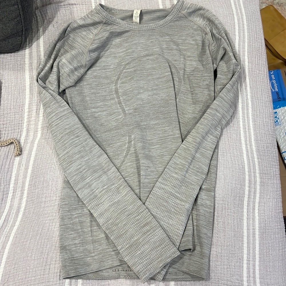 Lululemon swiftly grey size 8